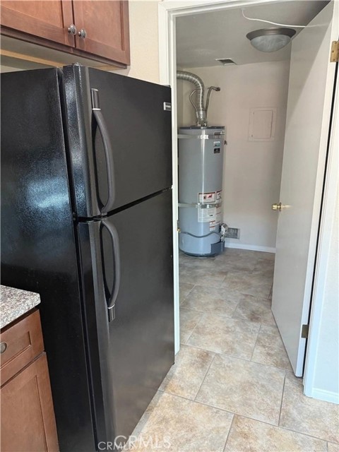 Detail Gallery Image 4 of 18 For 877 Silver Fir Rd, Walnut,  CA 91789 - 3 Beds | 2 Baths