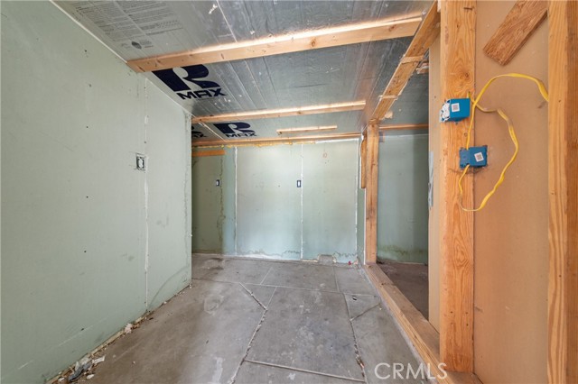 725 Michigan Avenue, Beaumont CA: https://media.crmls.org/medias/79bc8390-816f-4046-8b36-f98798e0e8b4.jpg