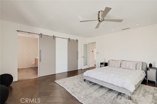 232 32nd Place, Manhattan Beach CA: https://media.crmls.org/medias/79bc9d83-40d6-494d-af8c-0fc1b6f6e717.jpg