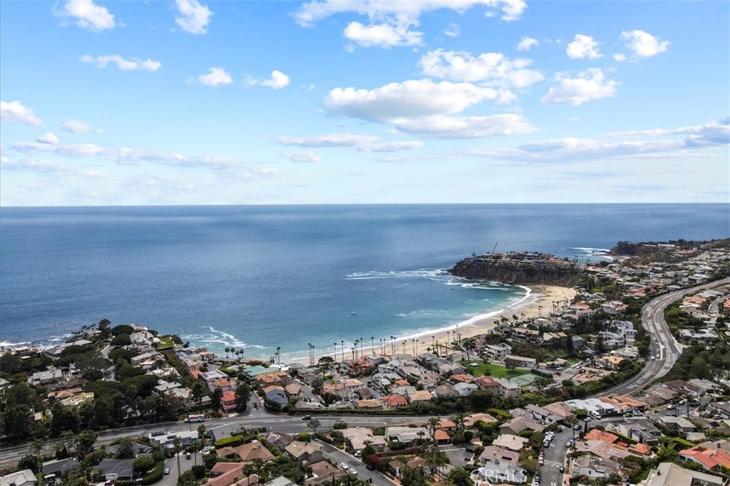 437 Emerald Bay