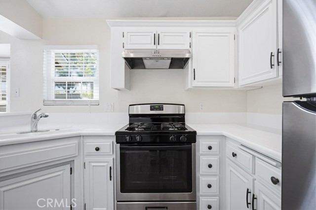 Detail Gallery Image 17 of 36 For 14477 El Contento, Fontana,  CA 92337 - 3 Beds | 2 Baths