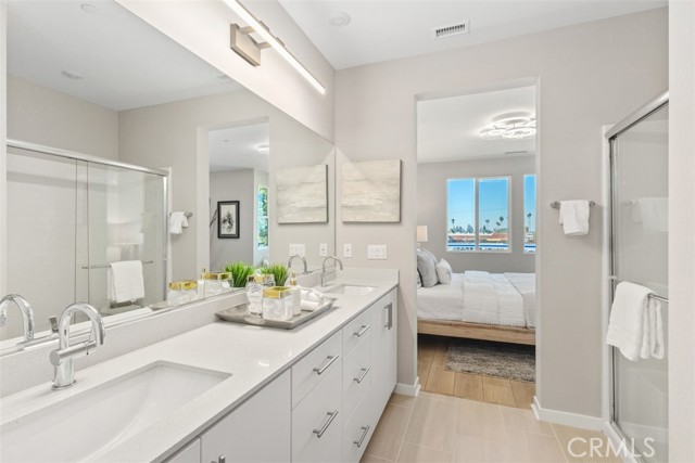 Detail Gallery Image 21 of 31 For 109 S Laxore St #303,  Anaheim,  CA 92804 - 4 Beds | 3/1 Baths