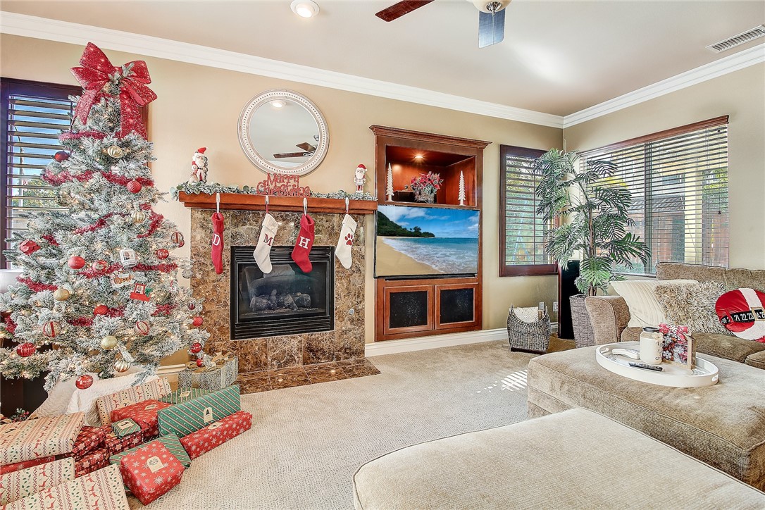 Detail Gallery Image 12 of 61 For 17509 Cedarwood Dr, Riverside,  CA 92503 - 4 Beds | 2/1 Baths