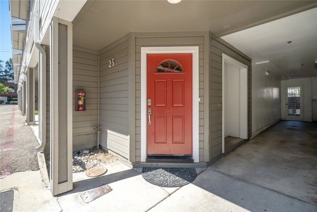 1185 E Foothill Boulevard, San Luis Obispo CA: https://media.crmls.org/medias/79bfc988-db48-476a-924d-7ac6021652cc.jpg
