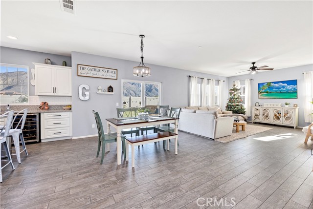 Detail Gallery Image 6 of 34 For 1665 Vibrant Gln, San Jacinto,  CA 92582 - 5 Beds | 3 Baths