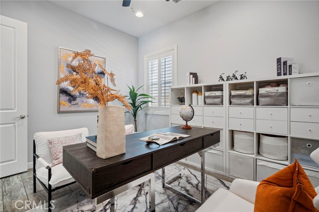 18 Goldenrod, Lake Forest CA: https://media.crmls.org/medias/79c0361f-c11a-48ec-867c-fd9f291fd93c.jpg
