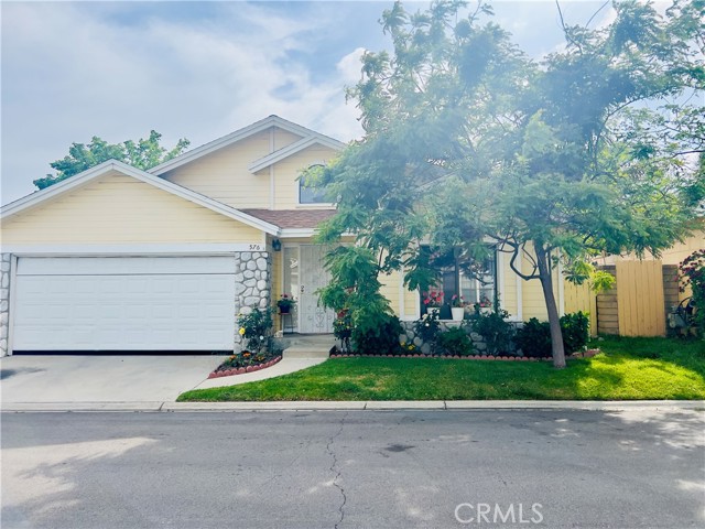 Detail Gallery Image 1 of 18 For 13691 Gavina Ave #576,  Sylmar,  CA 91342 - 3 Beds | 2 Baths
