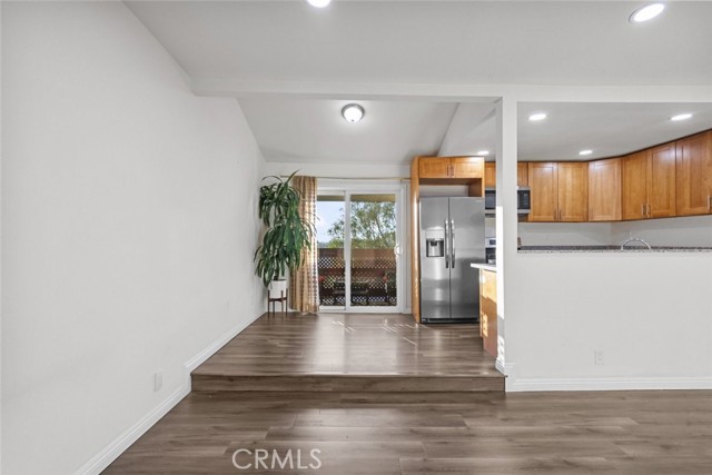 Detail Gallery Image 10 of 36 For 1523 E Windsor Rd 209a,  Glendale,  CA 91205 - 2 Beds | 1/1 Baths