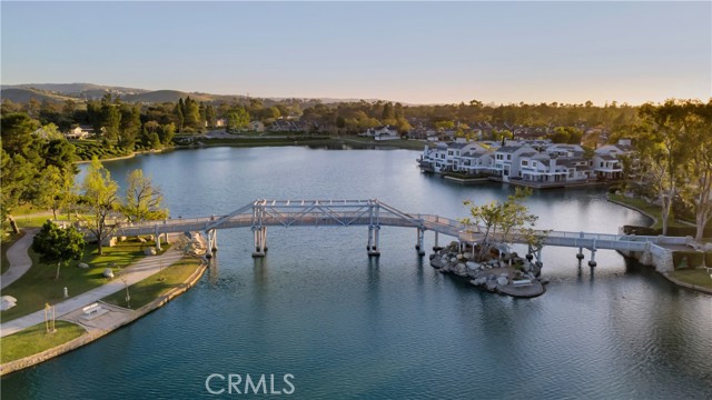 65 Pinewood, Irvine CA: https://media.crmls.org/medias/79c1cc27-7866-4bd7-9fa0-73152433d878.jpg