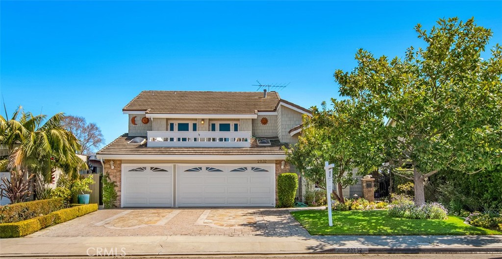 21132 Shaw Lane, Huntington Beach, CA 92646