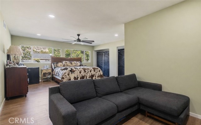 Detail Gallery Image 24 of 46 For 28975 Lotusgarden Dr, Canyon Country,  CA 91387 - 4 Beds | 3 Baths