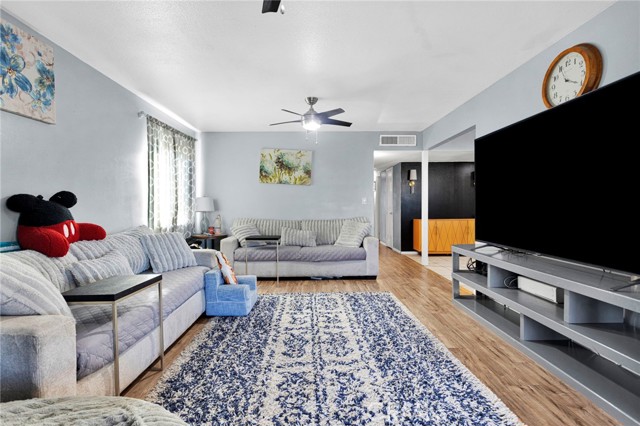 Detail Gallery Image 14 of 44 For 411 Mcbroom, Barstow,  CA 92311 - 3 Beds | 2 Baths