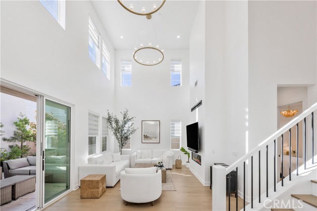 Detail Gallery Image 6 of 37 For 121 Fremont, Lake Forest,  CA 92630 - 4 Beds | 3 Baths
