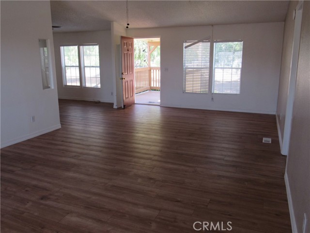 Image 4 of 39 For 25795 Leon Road