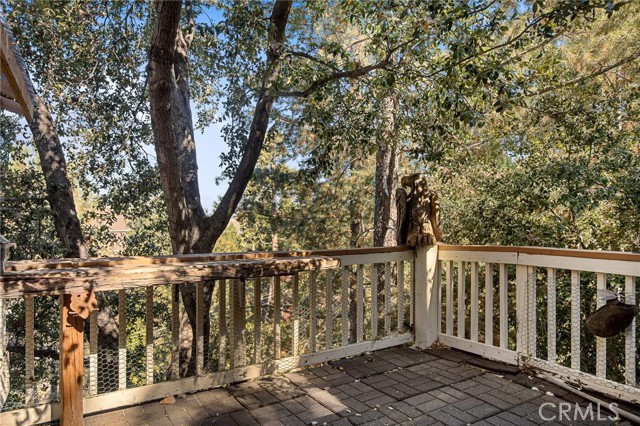 Detail Gallery Image 14 of 32 For 1023 Sandalwood Dr, Lake Arrowhead,  CA 92352 - 3 Beds | 2/1 Baths