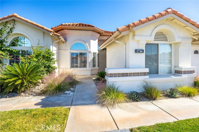 Detail Gallery Image 4 of 54 For 1756 Seven Hills, Hemet,  CA 92545 - 3 Beds | 3 Baths