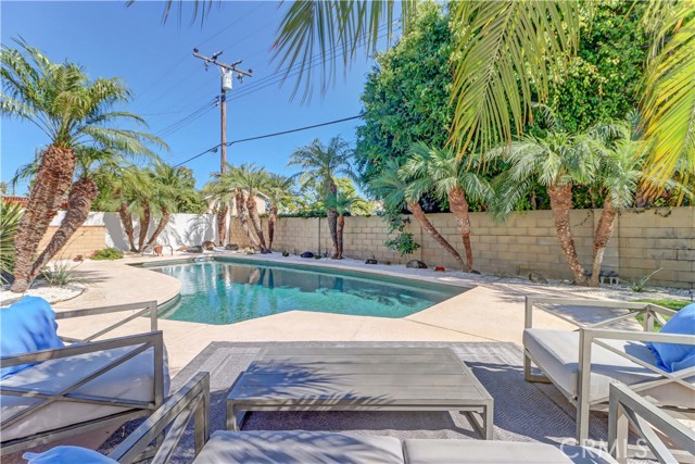 11428 Snowdrop Avenue, Fountain Valley CA: https://media.crmls.org/medias/79c3da82-79b2-43c4-85a6-f6538ecc827f.jpg