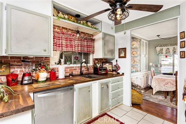 Detail Gallery Image 14 of 41 For 5001 W Florida Ave #81,  Hemet,  CA 92545 - 2 Beds | 2 Baths