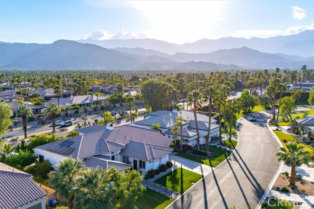 Image 1 for 4 Oakmont