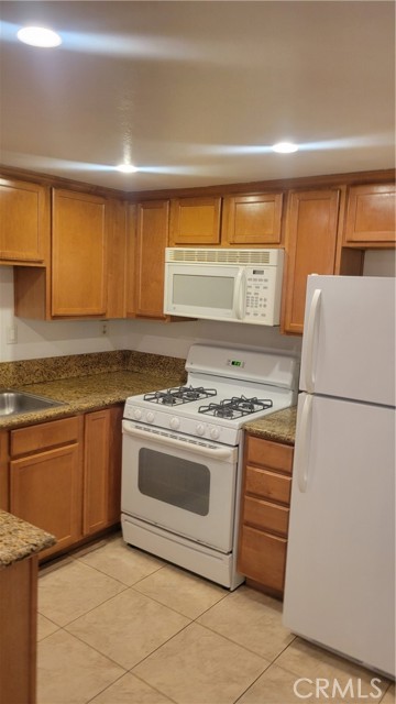 1341 Massachusetts Avenue, Riverside CA: https://media.crmls.org/medias/79c53f10-78c7-4eb0-8255-c04bf828849c.jpg