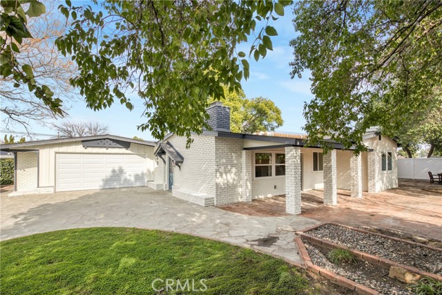 Detail Gallery Image 6 of 31 For 8666 Keokuk, Winnetka,  CA 91306 - 4 Beds | 2 Baths