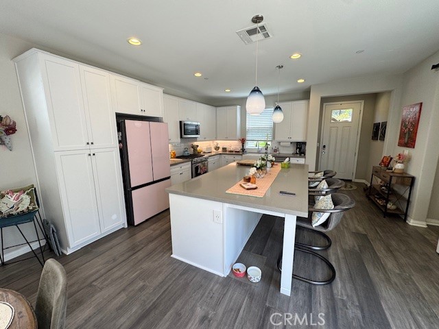 Detail Gallery Image 4 of 26 For 4117 Bettenford Dr, San Luis Obispo,  CA 93401 - 3 Beds | 3 Baths