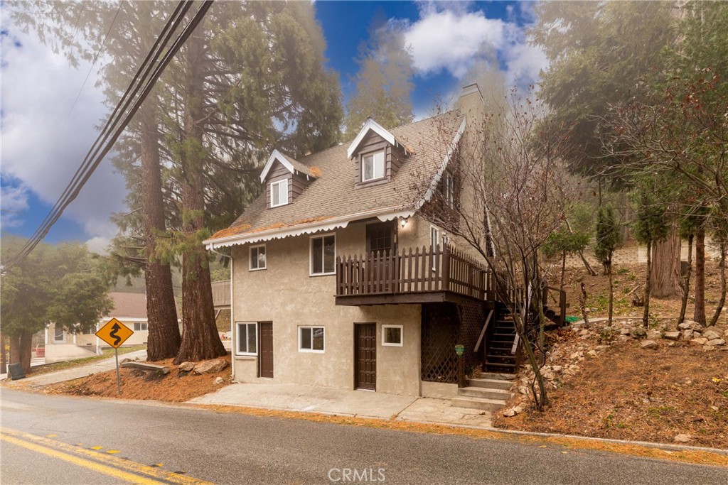 857 Arrowhead Villas Road, Lake Arrowhead, CA 92385
