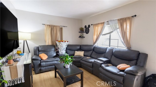 Detail Gallery Image 6 of 23 For 1023 Sentinel Ave, Los Angeles,  CA 90063 - 2 Beds | 1 Baths