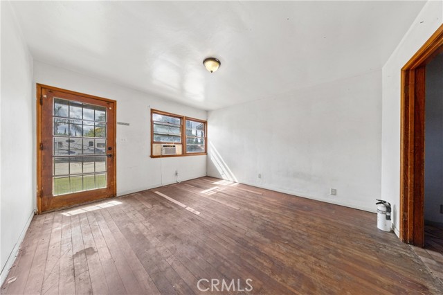 713 Michigan Avenue, Beaumont CA: https://media.crmls.org/medias/79c7d4fd-bee0-4fba-82f4-fb328e95e664.jpg