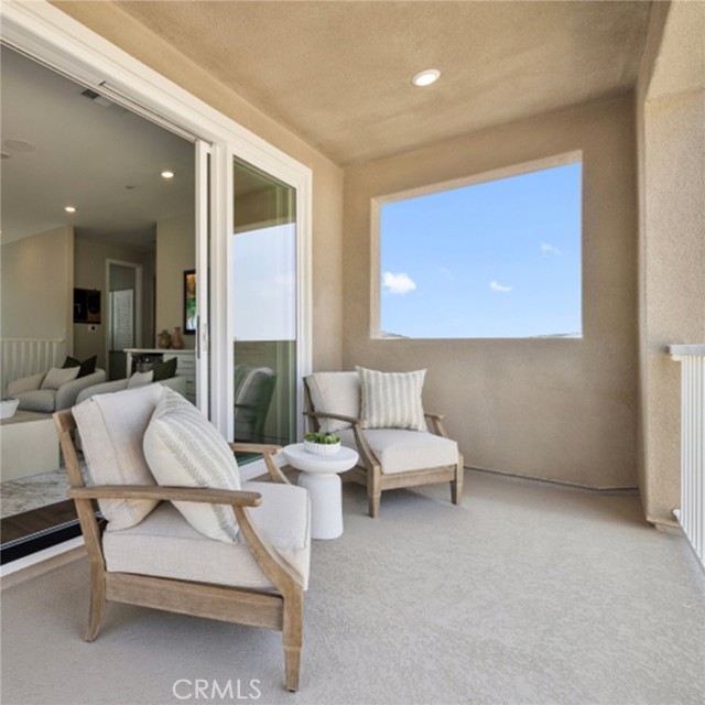 Detail Gallery Image 19 of 26 For 24517 via La Sombrilla, Valencia,  CA 91354 - 2 Beds | 2/1 Baths