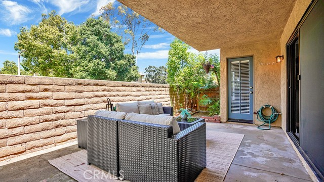 25191 Oak Canyon Lane, Lake Forest CA: https://media.crmls.org/medias/79c8289c-594d-4590-9fd9-841d217c6c13.jpg