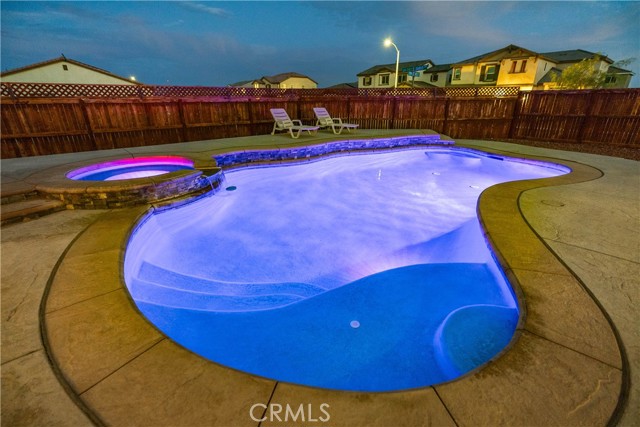 Detail Gallery Image 7 of 49 For 2434 Lugar Hermoso Ct, Rosamond,  CA 93560 - 4 Beds | 2/1 Baths