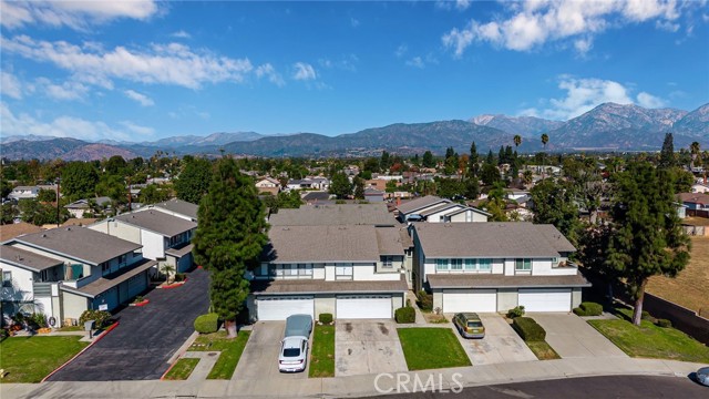 Detail Gallery Image 2 of 36 For 895 E Alvarado St #L,  Pomona,  CA 91767 - 3 Beds | 3 Baths