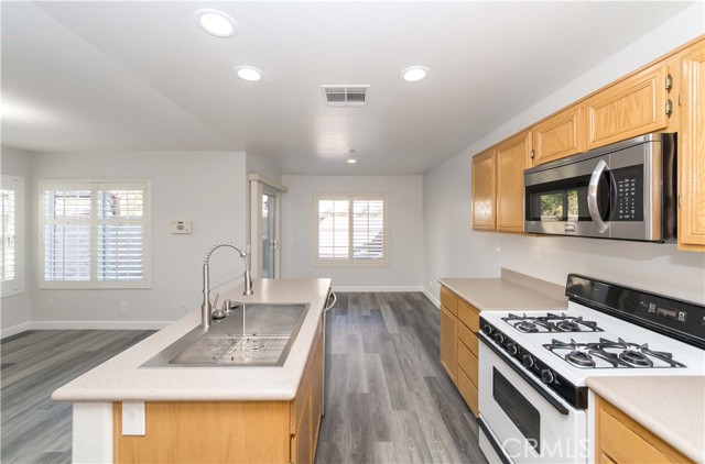 Detail Gallery Image 20 of 44 For 406 Condor Ave, Brea,  CA 92823 - 3 Beds | 2/1 Baths