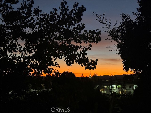 Detail Gallery Image 7 of 7 For 11311 Tampa #30,  Porter Ranch,  CA 91326 - 3 Beds | 3 Baths