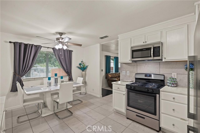 1460 ESPERANZA Avenue, Hamilton City CA: https://media.crmls.org/medias/79ca7429-ad78-4a5d-ab95-6b47c3e7fb8f.jpg