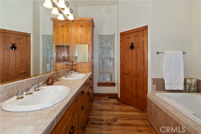 Detail Gallery Image 23 of 53 For 28637 Shenandoah, Lake Arrowhead,  CA 92352 - 4 Beds | 2/1 Baths