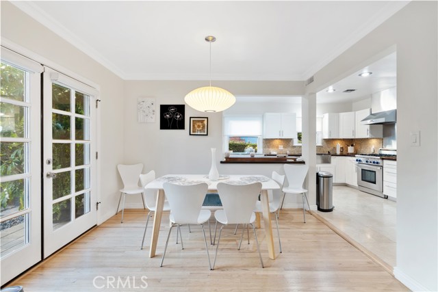 6115 Van Noord Avenue, Valley Glen CA: https://media.crmls.org/medias/79cc4099-eaf4-4485-a9f3-0a376b4b4820.jpg