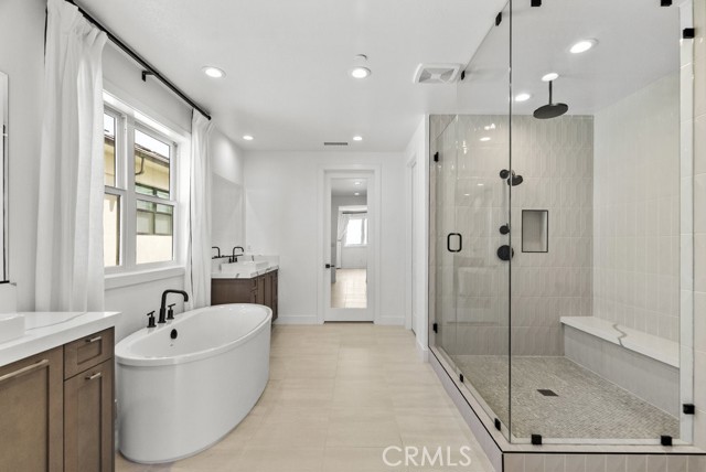 20434 W Albion Way, Porter Ranch CA: https://media.crmls.org/medias/79cd0190-fd46-4300-b681-c2c71c24d146.jpg