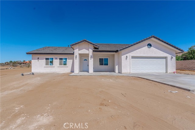 Detail Gallery Image 1 of 53 For 23650 Pala Ln, Apple Valley,  CA 92307 - 4 Beds | 2 Baths