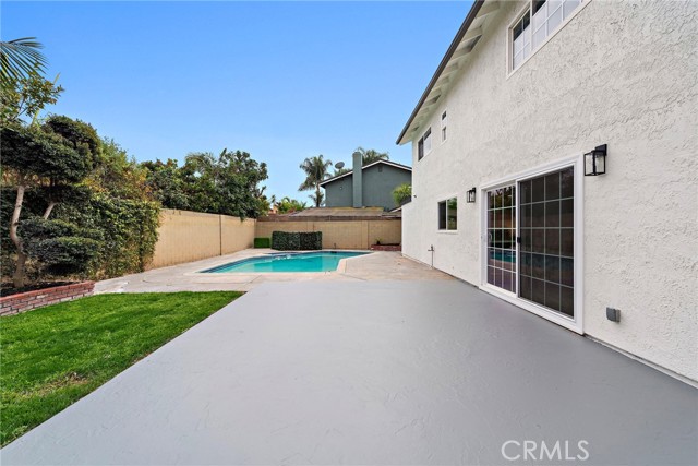 Detail Gallery Image 27 of 31 For 15762 Cromwell Cir, Westminster,  CA 92683 - 4 Beds | 3 Baths