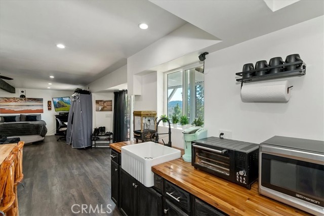 Detail Gallery Image 42 of 73 For 1211 Yosemite, Lake Arrowhead,  CA 92352 - 4 Beds | 3/1 Baths