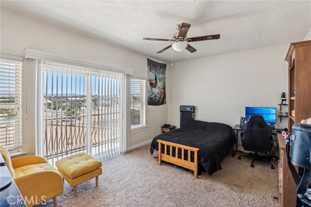 8294 Aster Road, Oak Hills CA: https://media.crmls.org/medias/79ce08d0-c154-4a7f-9fe3-807bd54d01b1.jpg