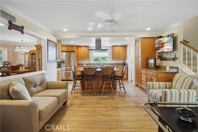 Detail Gallery Image 18 of 56 For 11300 Dulcet Ave, Porter Ranch,  CA 91326 - 5 Beds | 3 Baths