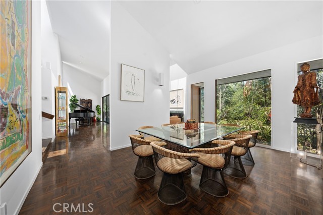 24865 Long Valley Road, Hidden Hills CA: https://media.crmls.org/medias/79ce6dcc-f317-4b01-ad0c-44bbb48693ab.jpg