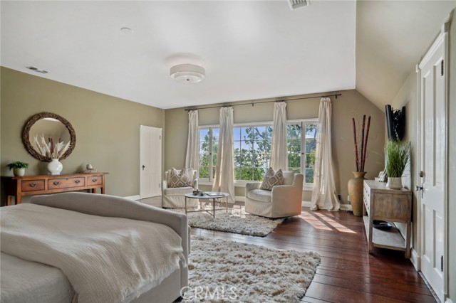 Detail Gallery Image 40 of 74 For 1020 Hillcroft Rd, Glendale,  CA 91207 - 6 Beds | 4/2 Baths