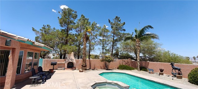 Detail Gallery Image 15 of 71 For 6144 Carodean, Twentynine Palms,  CA 92277 - 3 Beds | 2 Baths