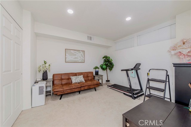 Detail Gallery Image 10 of 31 For 1963 Annandale Way, Pomona,  CA 91767 - 4 Beds | 2/1 Baths