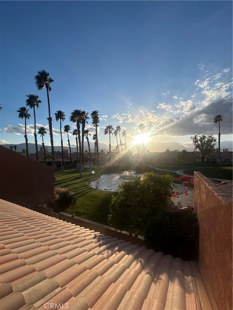 https://media.crmls.org/medias/79d182a3-1060-425c-a844-a1915c4d9188.jpg?preset=X-Large