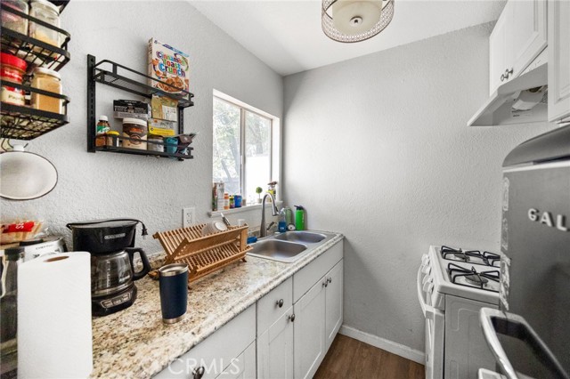 632 Leebert Way, Crestline CA: https://media.crmls.org/medias/79d215dd-e34b-4654-96c8-b46707e1d975.jpg